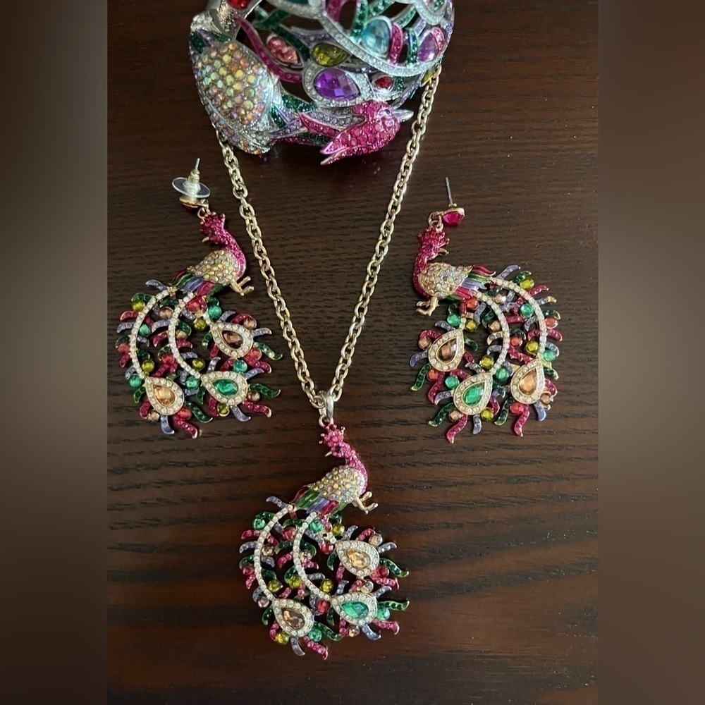 Peacock necklace earrings and bracelet